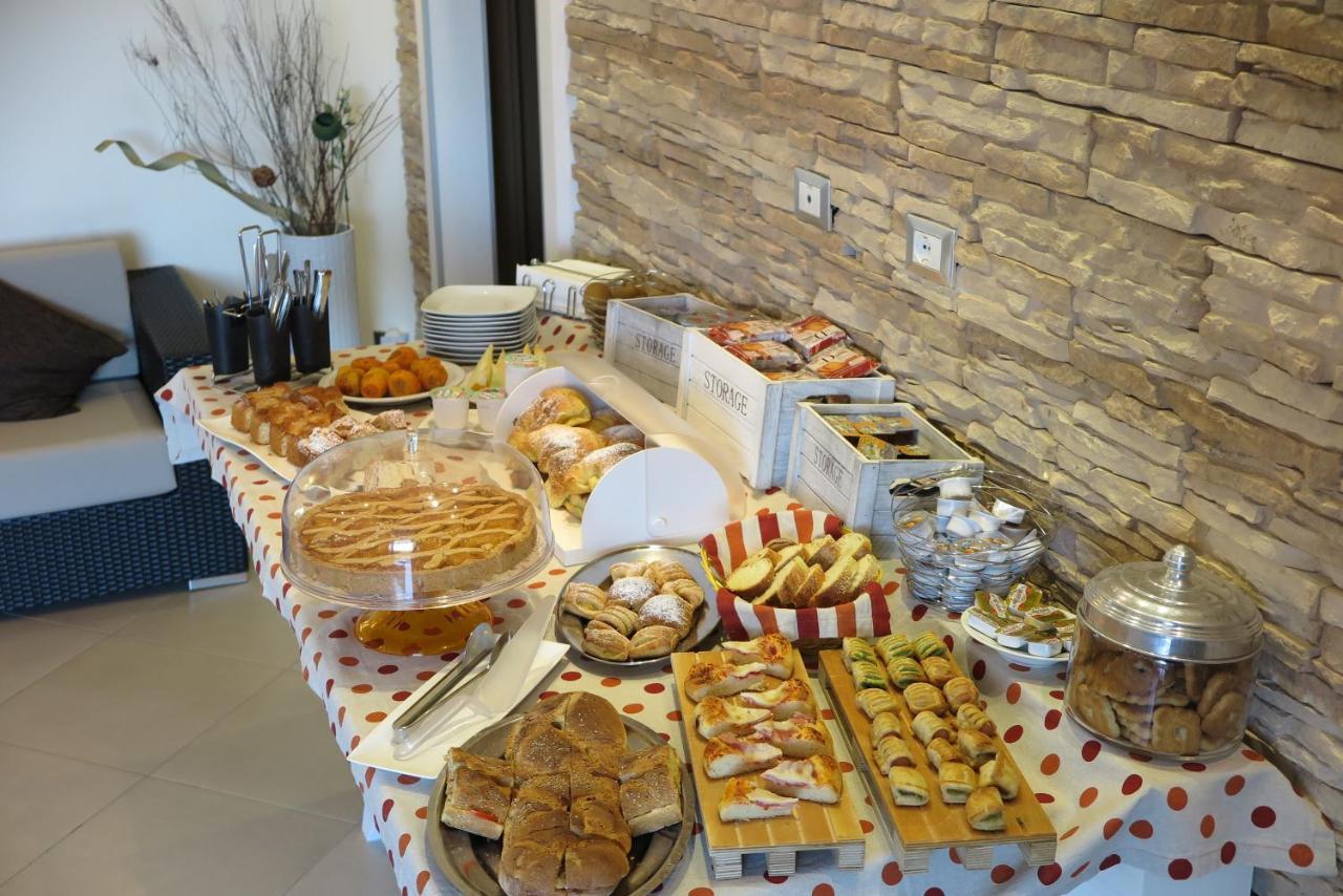 Trigrana Vacanze Hotel Castelluzzo Buitenkant foto